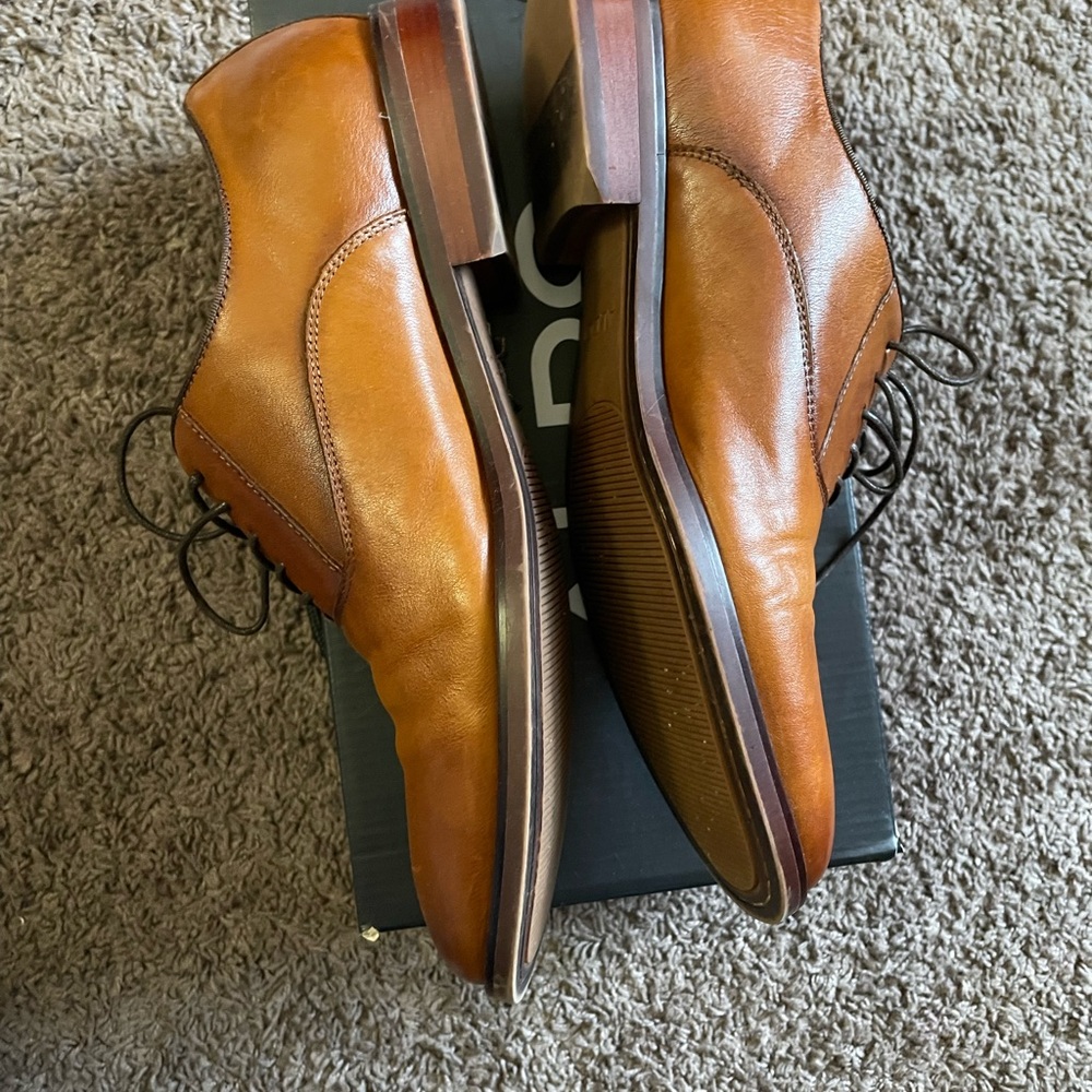Aldo men Oxford lace up mens shoes : size 10